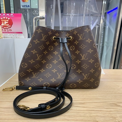 LV neonoe Black Bucket