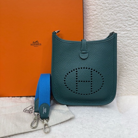 Hermes 雙色暈眩綠U4 拼桑給巴爾藍mini Evelyne