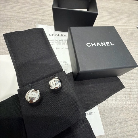 Chanel珠珠耳環（已售