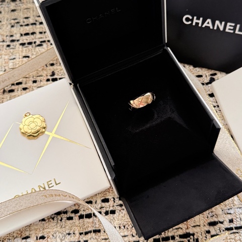 Chanel COCO CRUSH戒指 50小型款，18K BEIGE米色金/玫瑰金