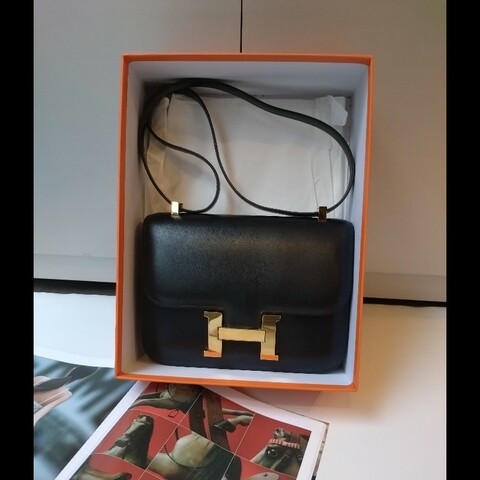 Hermes 金釦黑色光滑皮康康包 constance 23