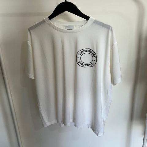 Burberry 白Logo T