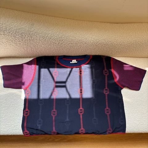 Hermès 愛馬仕針織短袖T恤上衣，尺碼 40。衣長 55cm，胸圍 100cm。