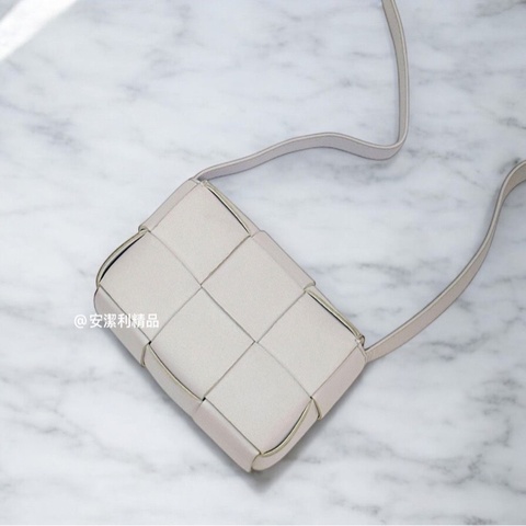 莉亞精品♡ BV小編織包 淡紫 二手美包
