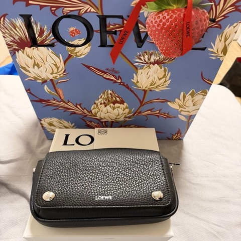 LOEWE PEBBLE MESSENGER BAG 小郵差包