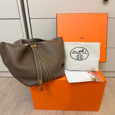 95新🍀 愛馬仕 Picotin18 大象灰 金扣 （ U刻）