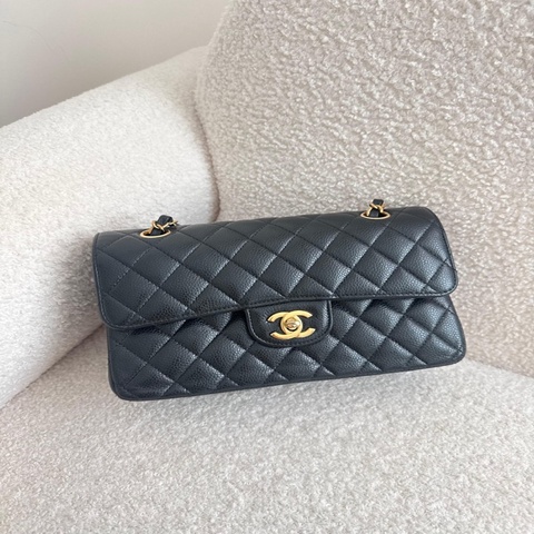 Chanel classic flap small