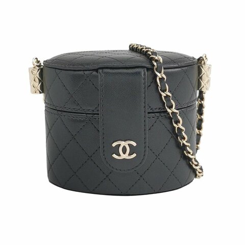 Chanel 羊皮菱格絎縫雙C logo斜背包