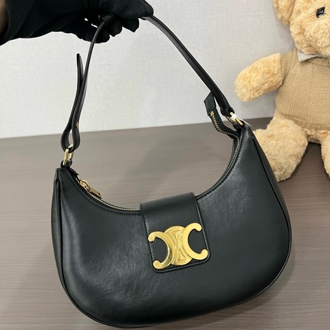 Celine/賽琳 黑金AVA TRIOMPHE腋下包 單肩包