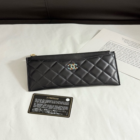 CHANEL 香奈兒黑色羊皮長款錢包彩色琺瑯扣芯片款卡包