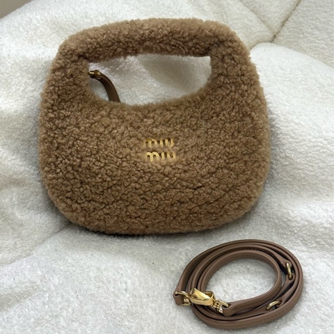全新miumiu秋冬泰迪wander Hobo包
