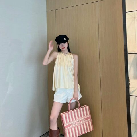 Dior BookTote托特包大號  粉白條紋 42*35*16 98新配件塵袋