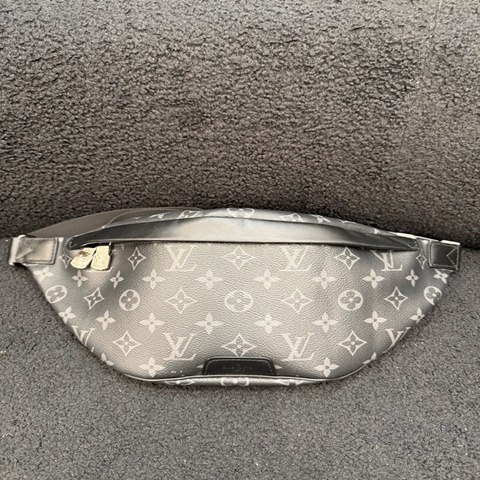 Louis Vuitton 路易威登Discovery黑武士腰包 芯片款