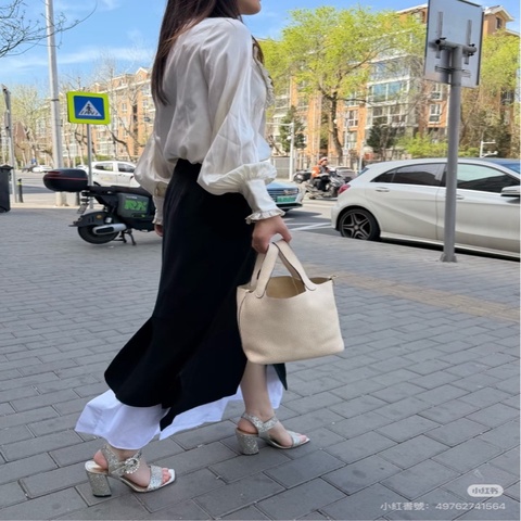 #菜籃子18  奶灰白  9899新 W刻 ✨Hermes愛馬仕 Picotin