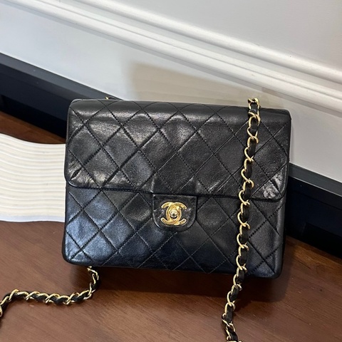 CHANEL VINTAGE方形掀蓋包20CM羊皮黑 1開