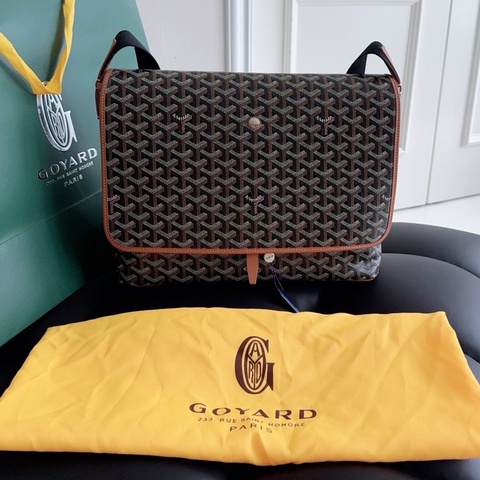 【近新閒置品】Goyard戈雅Capetien翻蓋開合郵差包單肩斜背包 黑棕配色