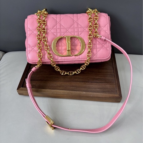 【近新閒置品】Dior 迪奧粉色Caro小號單肩鍊條包 四角無磨損 五金程亮 23年編碼
