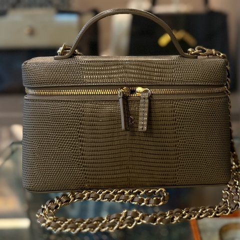 Chanel 2P Lizard