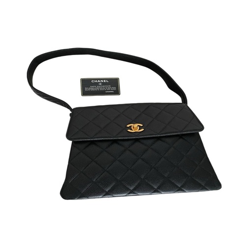 Chanel 魚子醬雙C菱格紋肩背包
