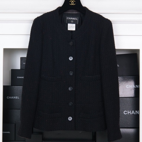 Chanel 01年早秋系列山茶花圆领四口袋外套