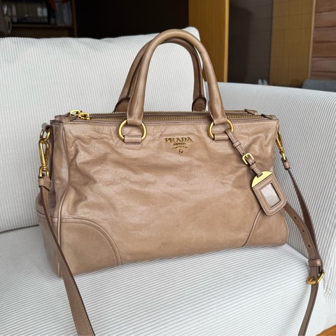 Prada Vitello Shine 牛皮兩用托特 卡其
