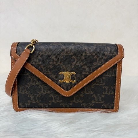 CELINE 10I822 凱旋門TRIOMPHE 帆布皮革 手拿包 鍊帶包 黃褐色 斜背包