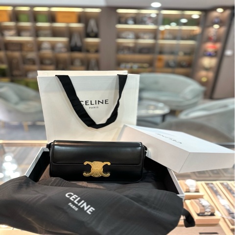 閒置新未使用Celine思琳Triomphe凱旋門金扣