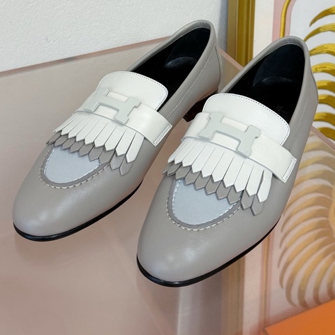 Hermès 愛馬仕樂福鞋 流蘇款 奶茶色 36.5碼  有盒，塵袋
