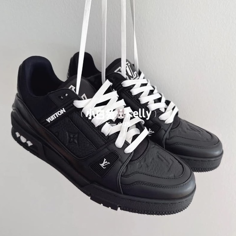 Louis Vuitton · 經典黑皮革壓紋Trainer黑武士 Uk9.5 全配🈶盒