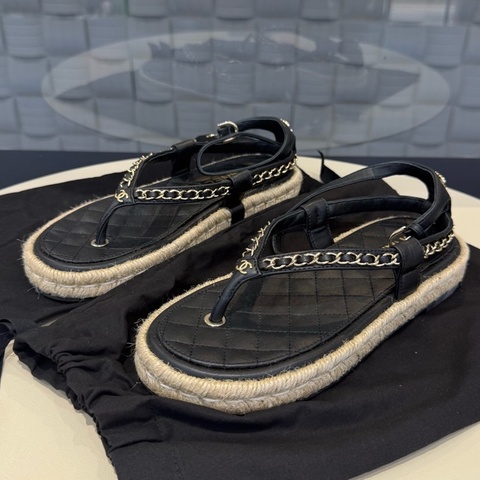 閒置新Chanel/香奈兒 爆款涼鞋 Samayu同款 38碼