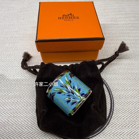Hermes 98新閒置 90琺瑯絲巾環