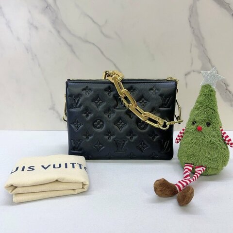 LV Coussin BB小羊皮壓花單肩包