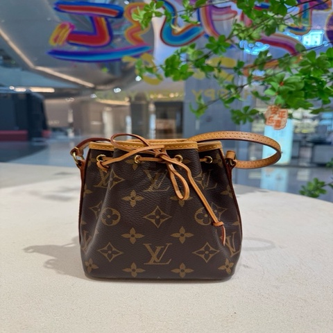 LV 路易威登 nanonoe  老花 水桶包 抽繩款 經典款  尺寸13*16*10cm