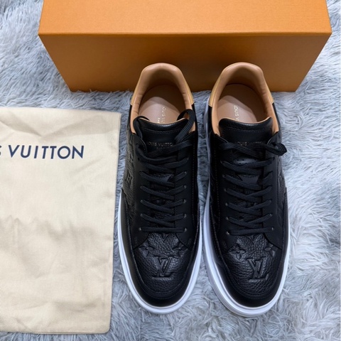 👜LV路易威登｜beverly hills 浮雕滿印新款松糕板鞋 黑色 ｜尺寸8碼｜99新僅試穿一次