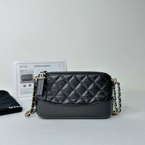 CHANEL Mini Gabrielle雙拉鍊流浪包