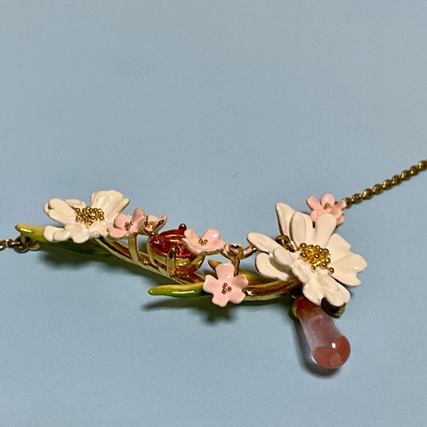 Les Néréides 櫻花與粉水晶項鍊
