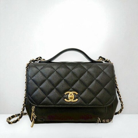 JS1474-Chanel  黑荔枝皮淡金釦中號郵差包 A93607