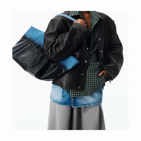 Alexander Wang 女士 Punch大號塗層牛仔布托特包均碼碼55.5cm*25cm*30.1cm