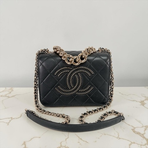 莉亞精品♡ Chanel AS1514 鉚釘口蓋包 二手美包