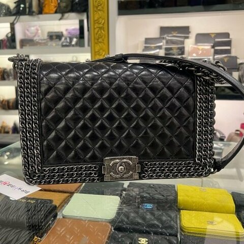 東區正精品㊣CHANEL A92193 Boy 28cm 香奈兒黑色仿舊牛皮銀鍊皮穿鍊肩背包斜背包 RZ6510