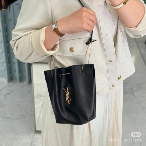 YSL 黑金鍊條肩背水桶包 14*20*5.5 95新 配件盒子 塵袋