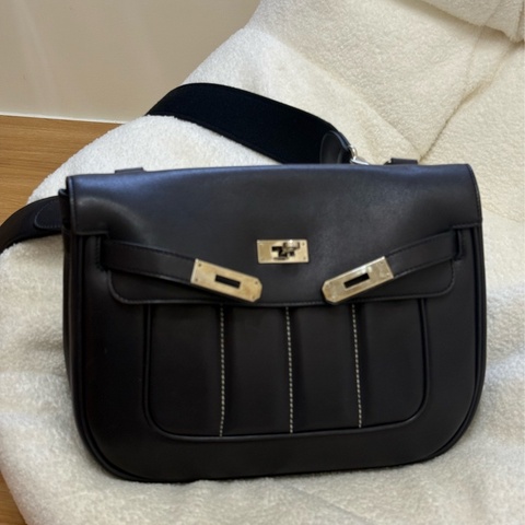 (國外購證🈵全配）Hermes Berlin 28 黑銀