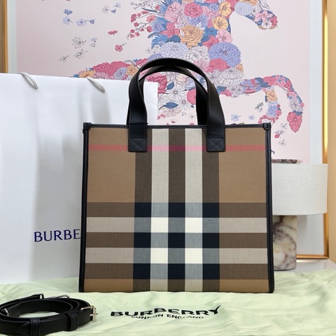 閒置未使用BURBERRY 巴寶莉 格紋托特斜挎包 手提包 經典vintage格紋
