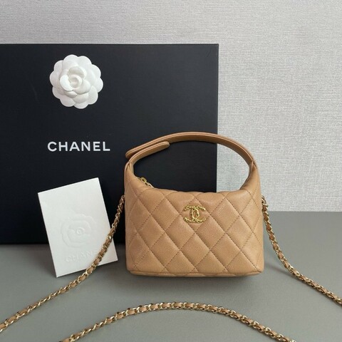 Chanel香奈兒26C金色浮雕雙C菠蘿扣 
奶茶色 飯盒包
99新✨️