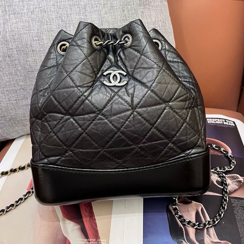 Chanel香奈兒黑金流浪雙肩包 芯片款