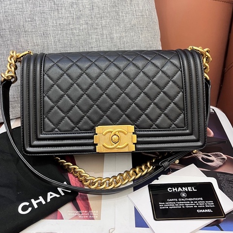 Chanel香奈兒黑金光面牛皮Leboy中號 30開有卡