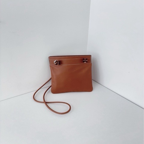 Hermes 愛馬仕 金棕銀扣