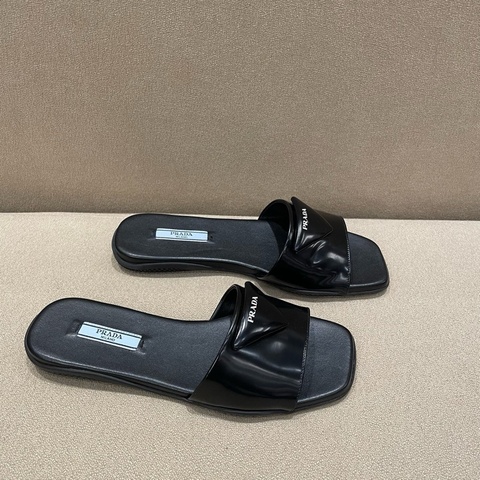 Prada 普拉達 黑色拖鞋 36碼