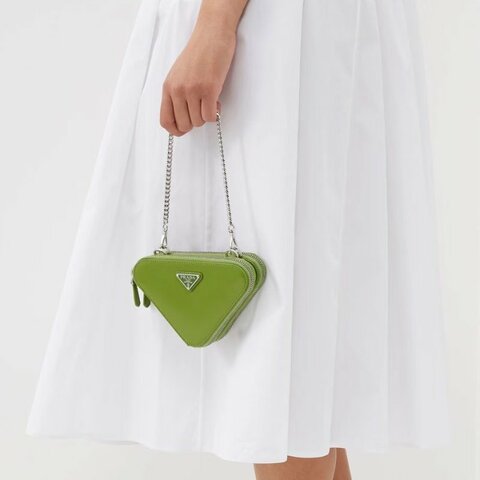 Prada mini三角包 綠色 銀扣 15*10*4 98新配件鏈條 肩帶 塵袋