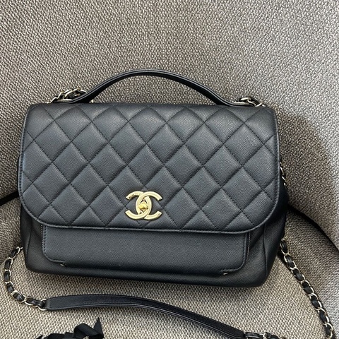 Chanel 香奈兒 荔枝紋牛皮郵差斜挎包 30開無卡 原始品相
